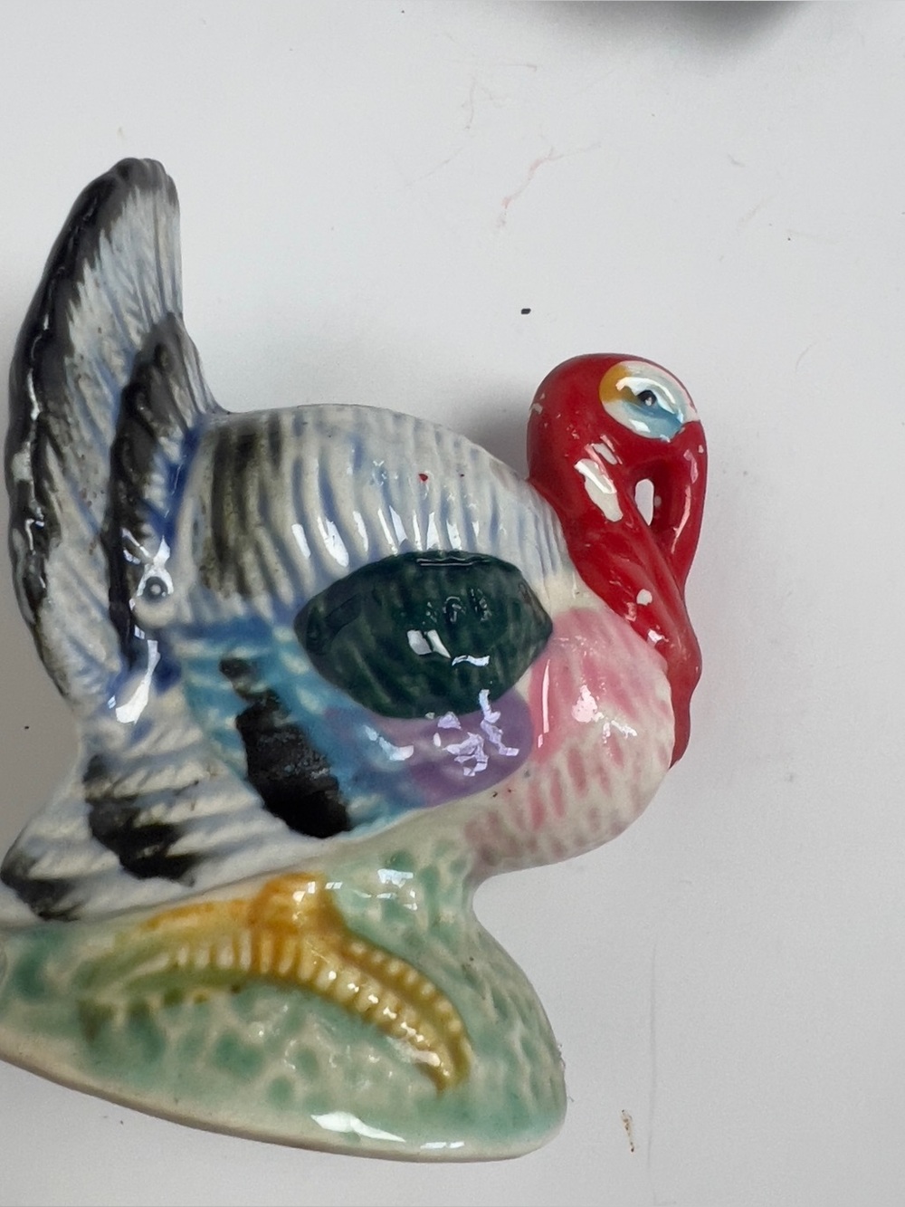 Vintage Hand Painted Ceramic Turkey Pair Salt and Pepper Shakers - Made in Japan - Picture 5 of 7